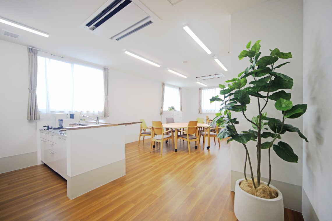 安心感のある充実した毎日を。住宅型有料老人ホームとデイサービスの併用施設