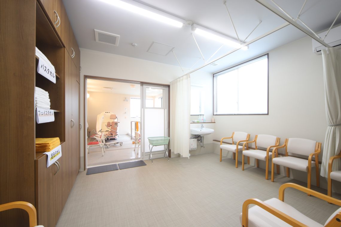 安心感のある充実した毎日を。住宅型有料老人ホームとデイサービスの併用施設